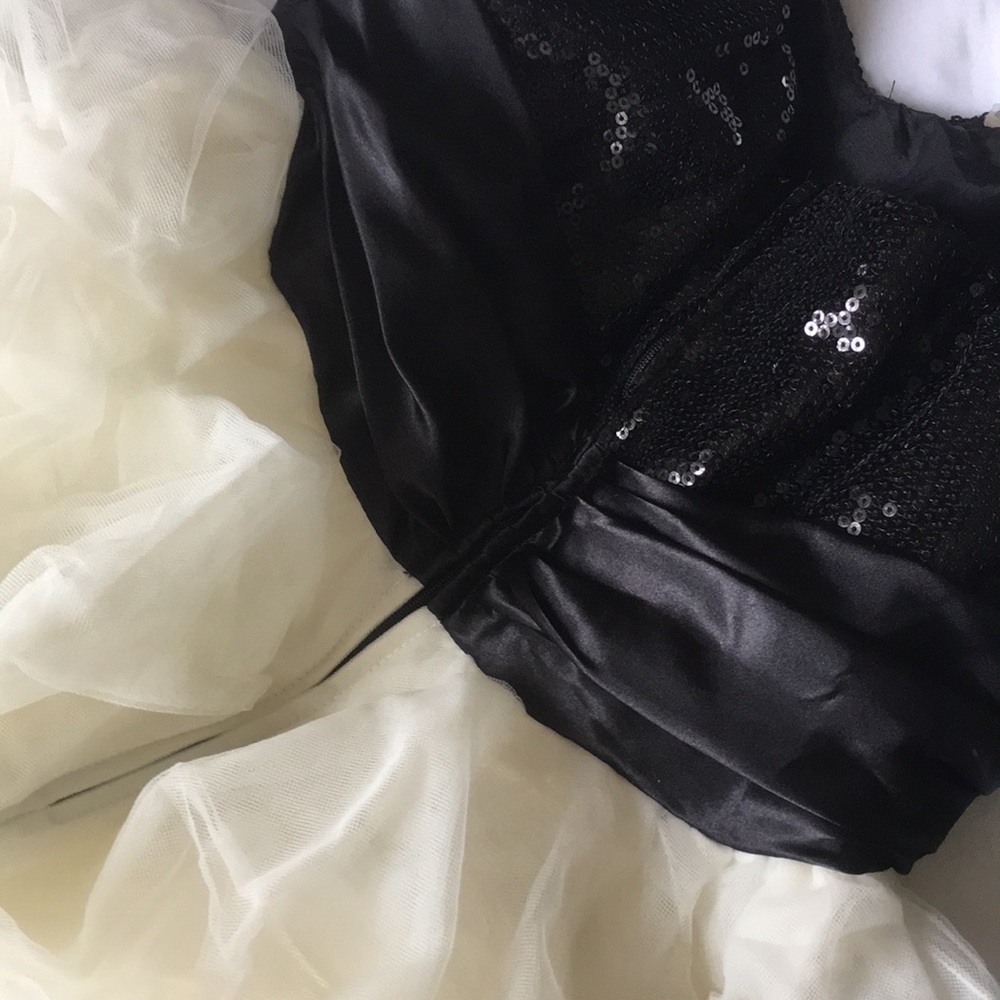 Short Prom Dress - Picture 3 of 3